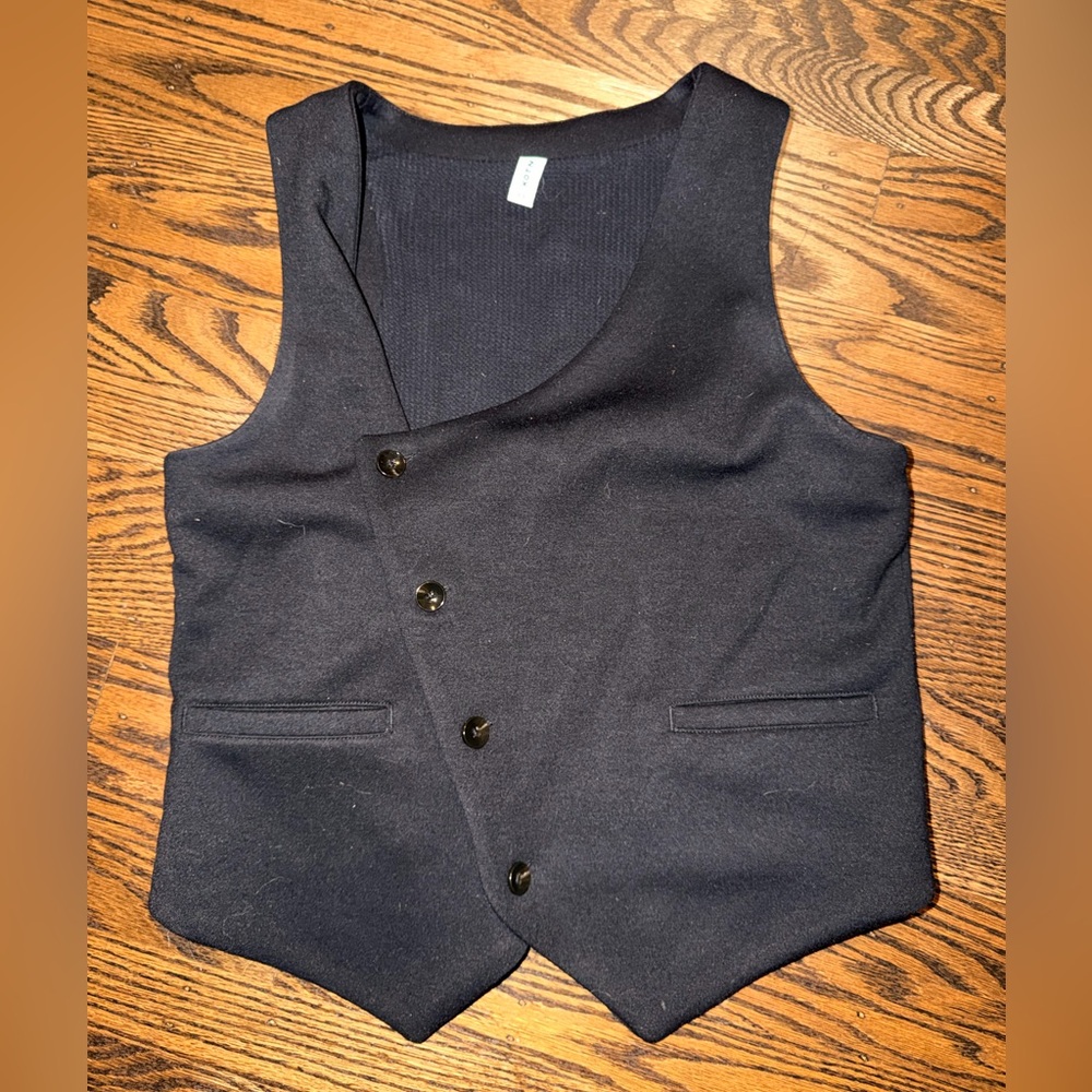 KOTN Buttoned Vest xs